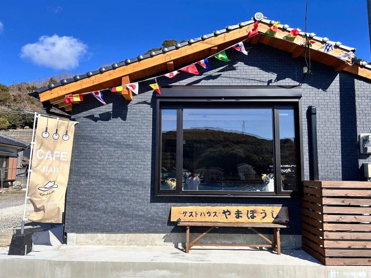 やまぼうし 外観 対馬の海