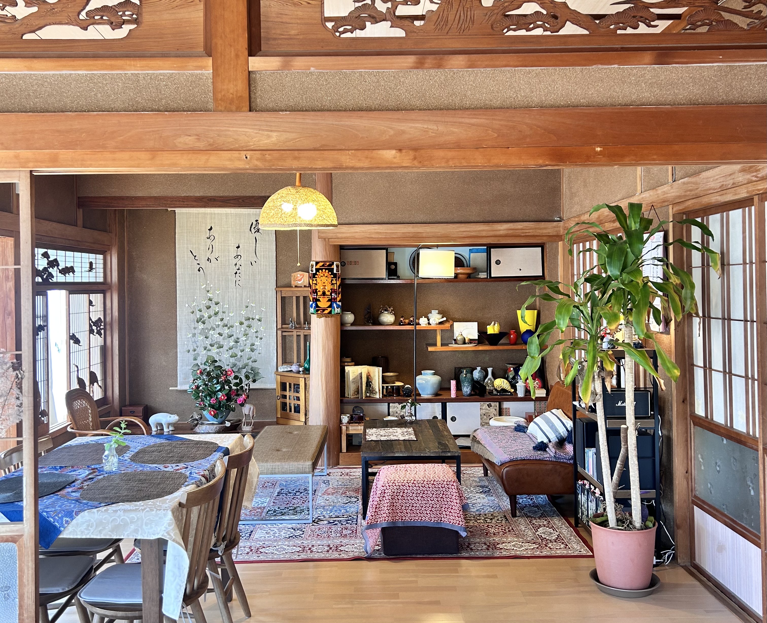 コジ 雨の日の対馬